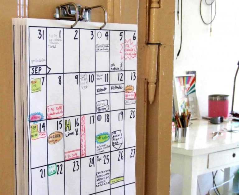 Календарь своими руками - 80 фото, шаблоны и идеи оформления как ...